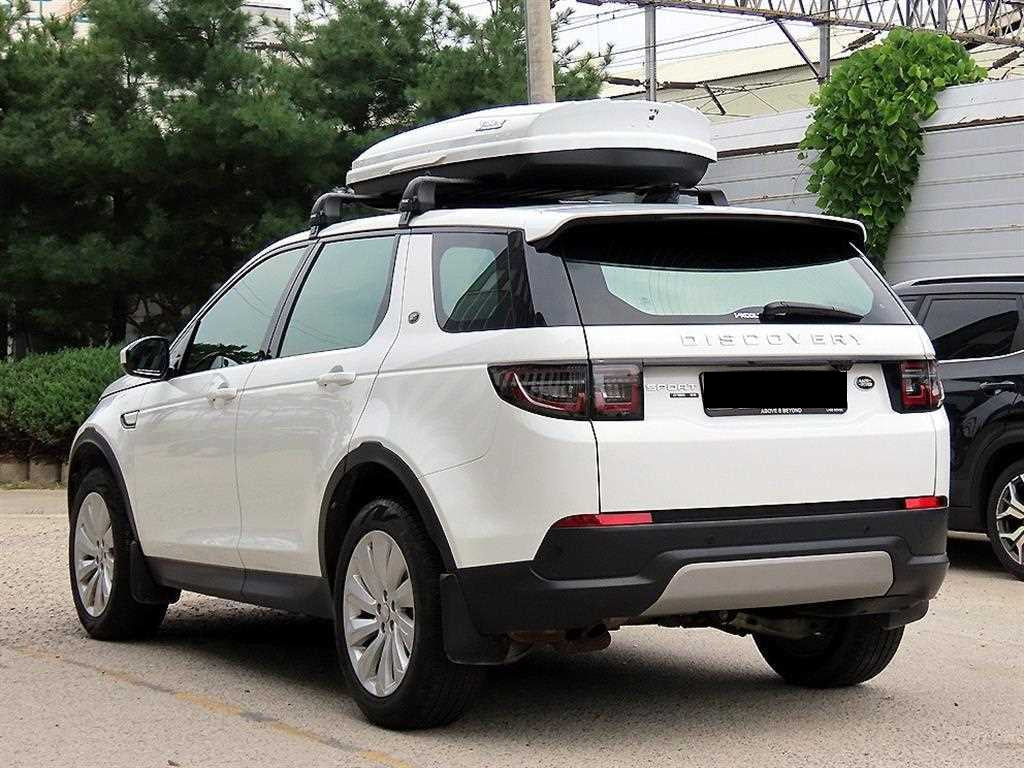 Land Rover Discovery Sport — photo 03