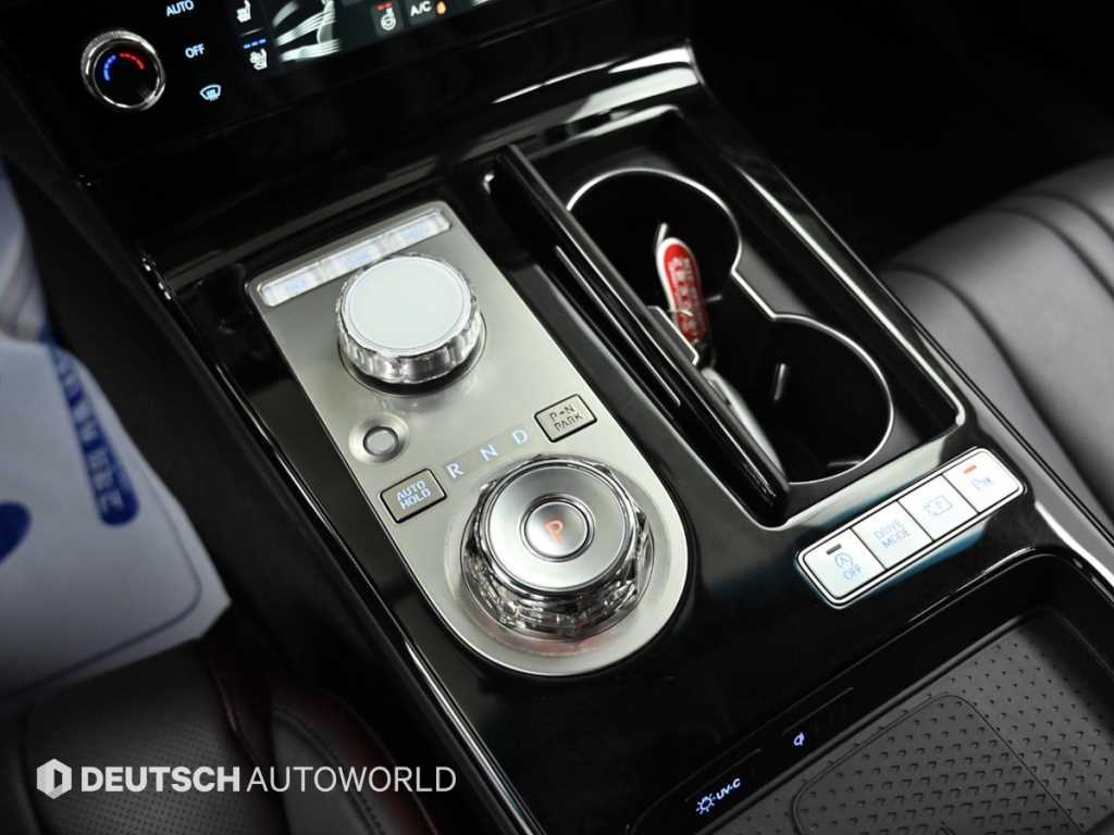 Genesis G80 — photo 09