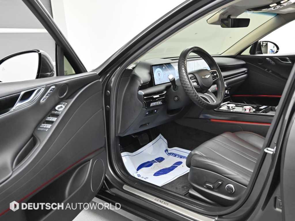 Genesis G80 — photo 11