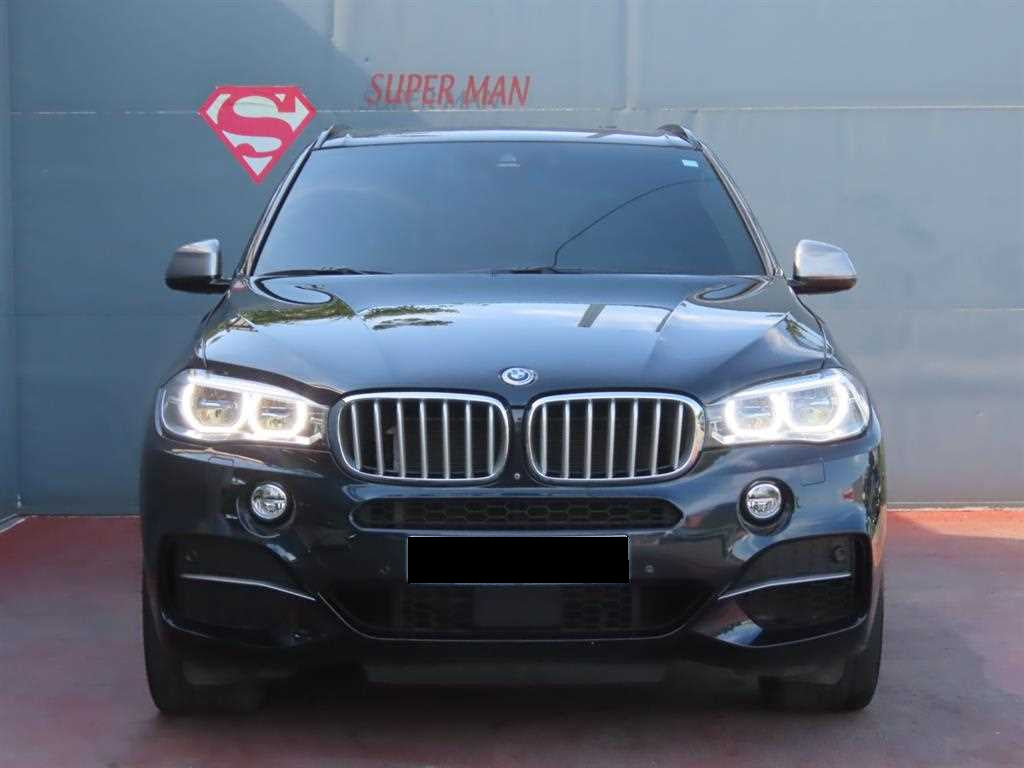 BMW X5 — photo 02