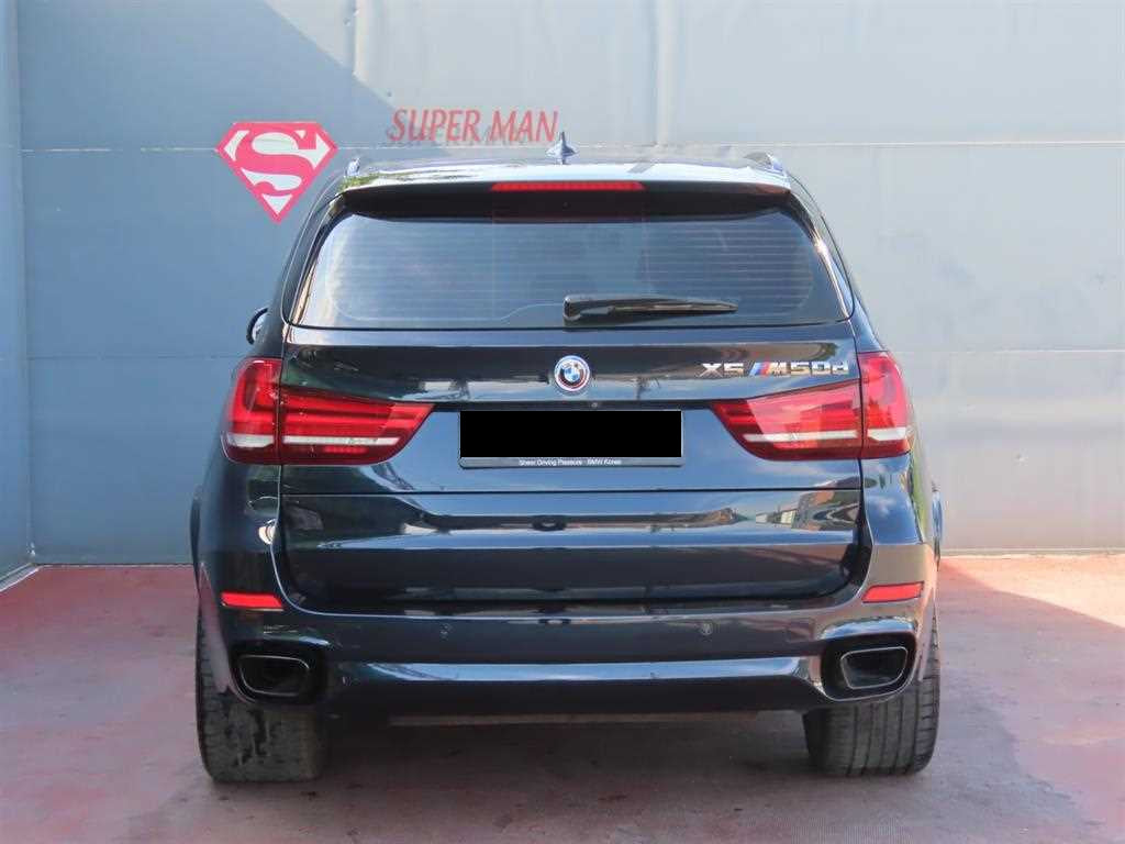BMW X5 — photo 04