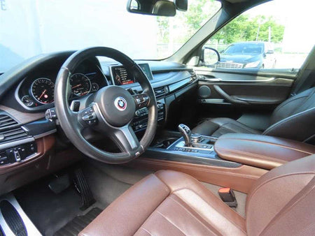 BMW X5 — photo 16