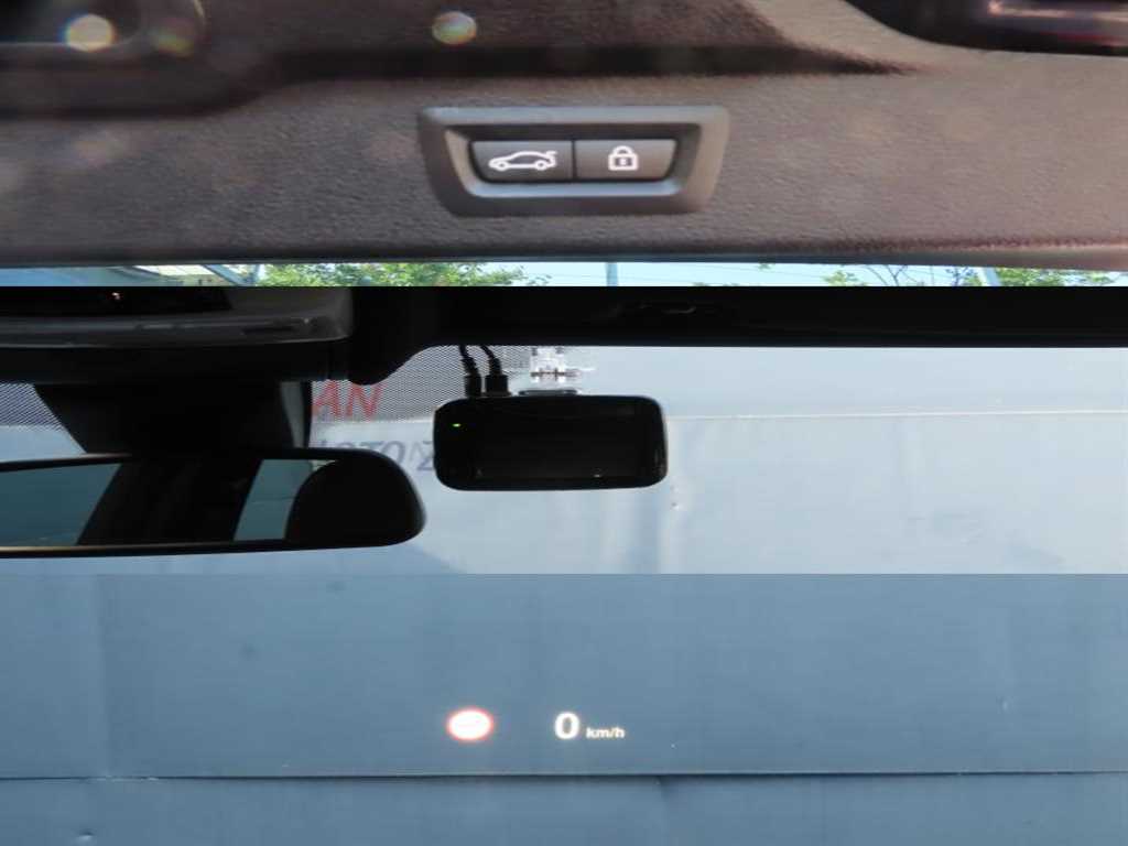 BMW X5 — photo 19
