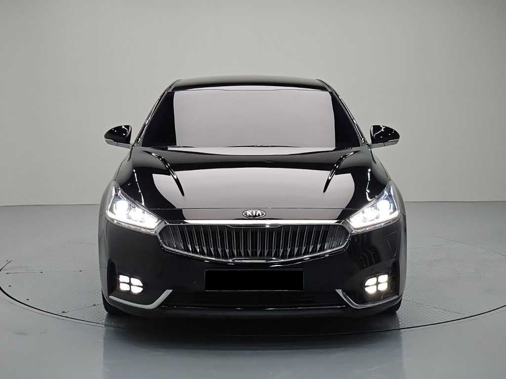 Kia K7 — photo 02
