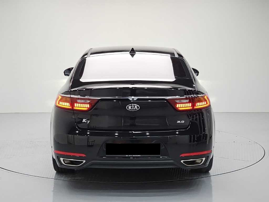 Kia K7 — photo 03