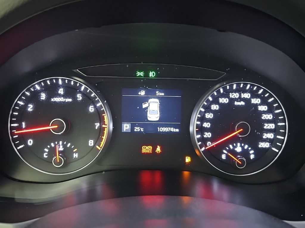 Kia K7 — photo 06