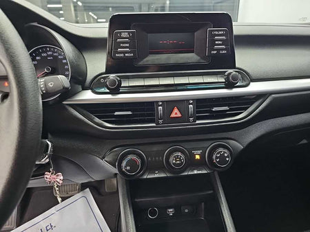 Kia K3 — photo 10