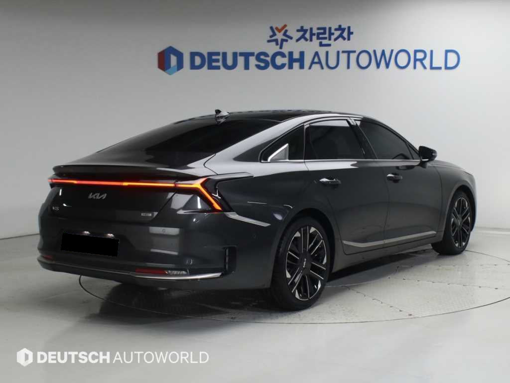 Kia K8 — photo 02