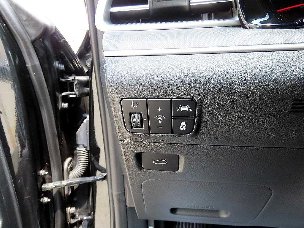 Kia K5 — photo 12