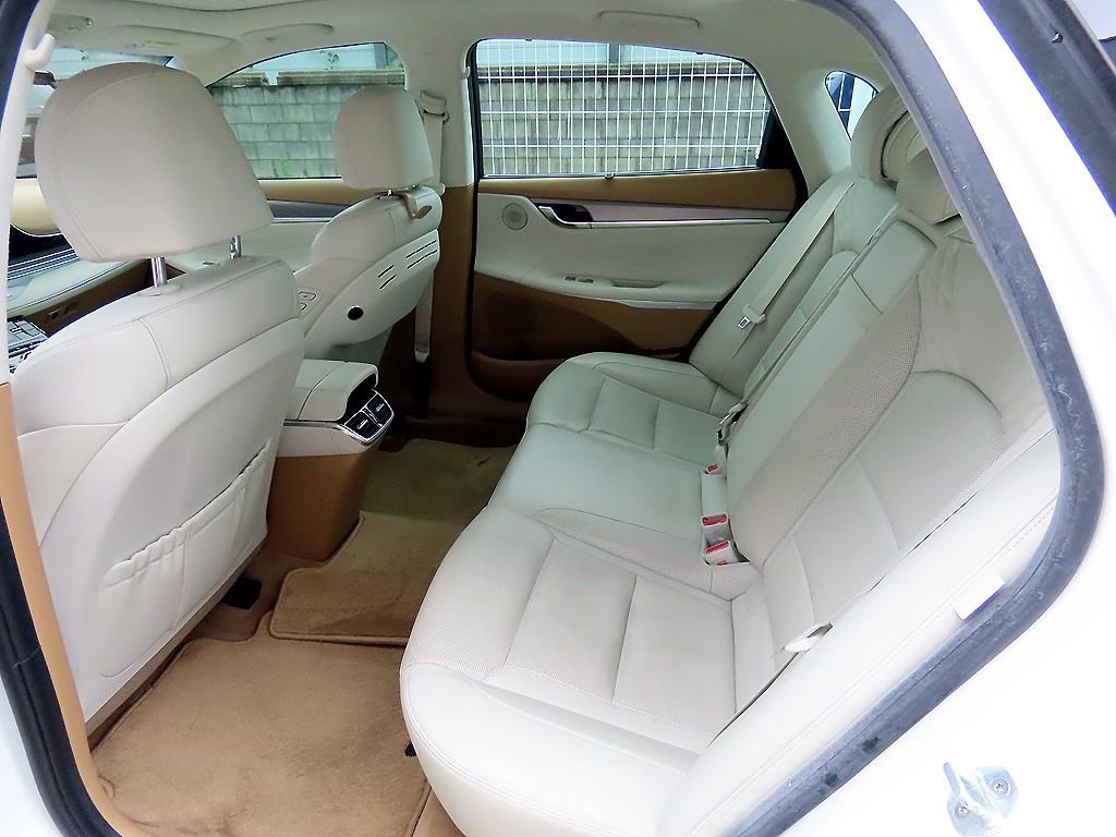 Hyundai Grandeur — photo 06