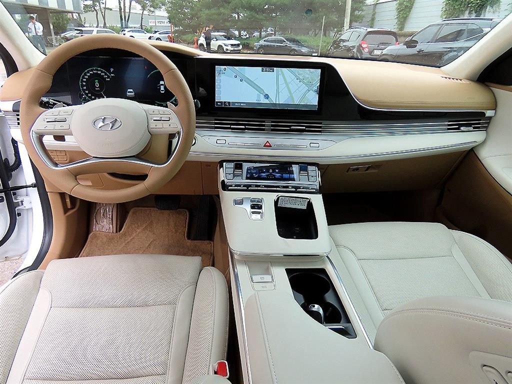 Hyundai Grandeur — photo 07