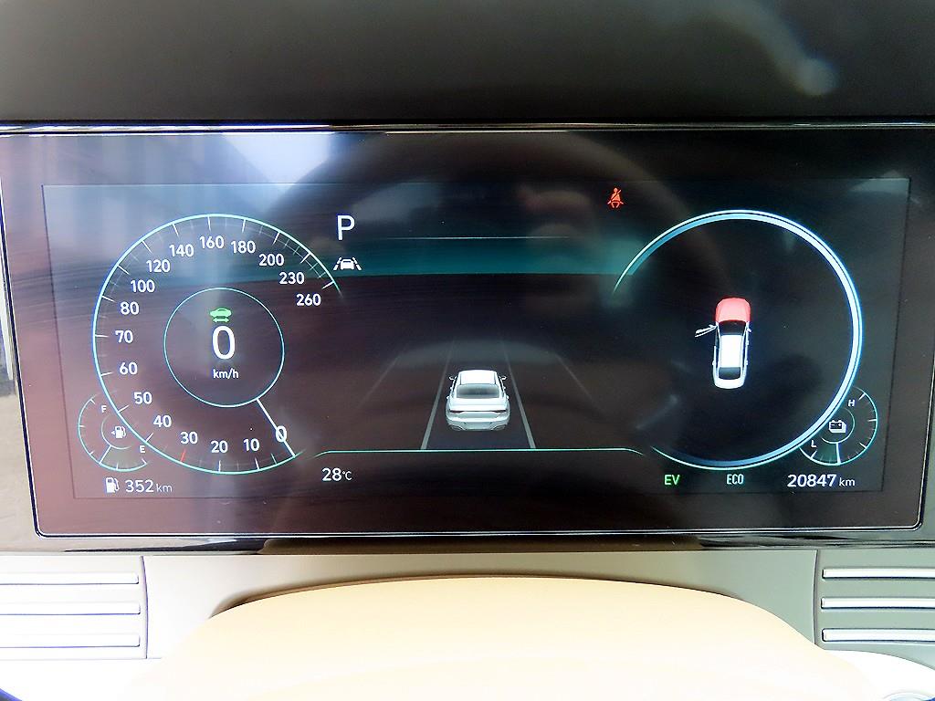 Hyundai Grandeur — photo 09