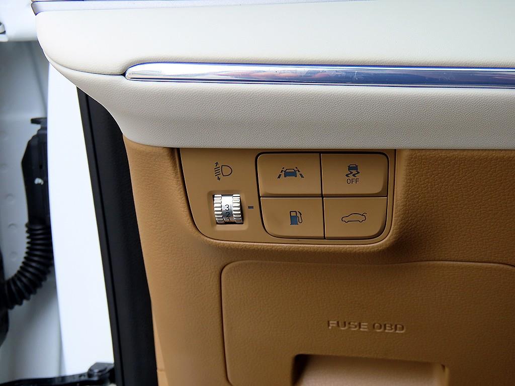 Hyundai Grandeur — photo 12