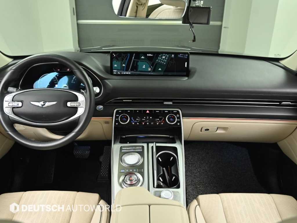 Genesis GV80 — photo 07