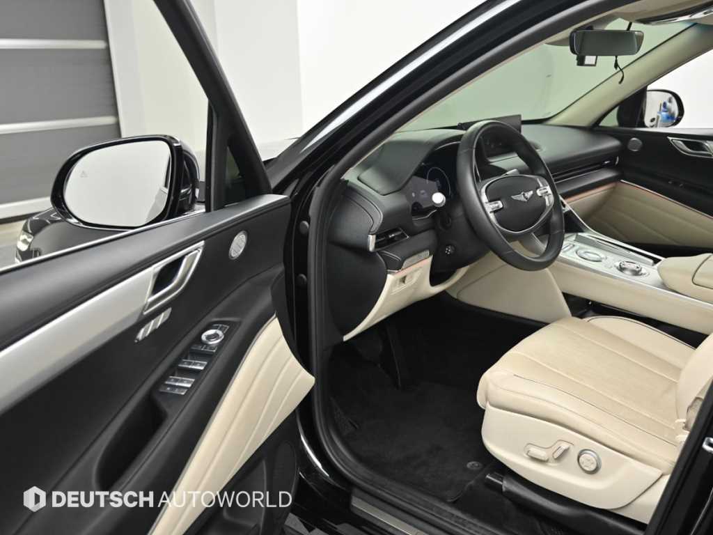 Genesis GV80 — photo 11