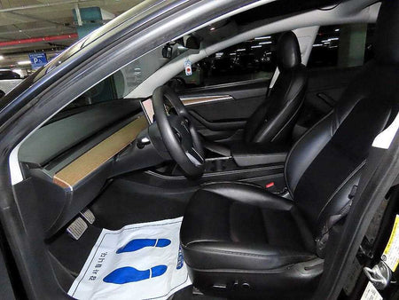 Tesla Model 3 — photo 06