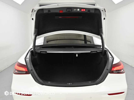 Mercedes-Benz E-Class — photo 19