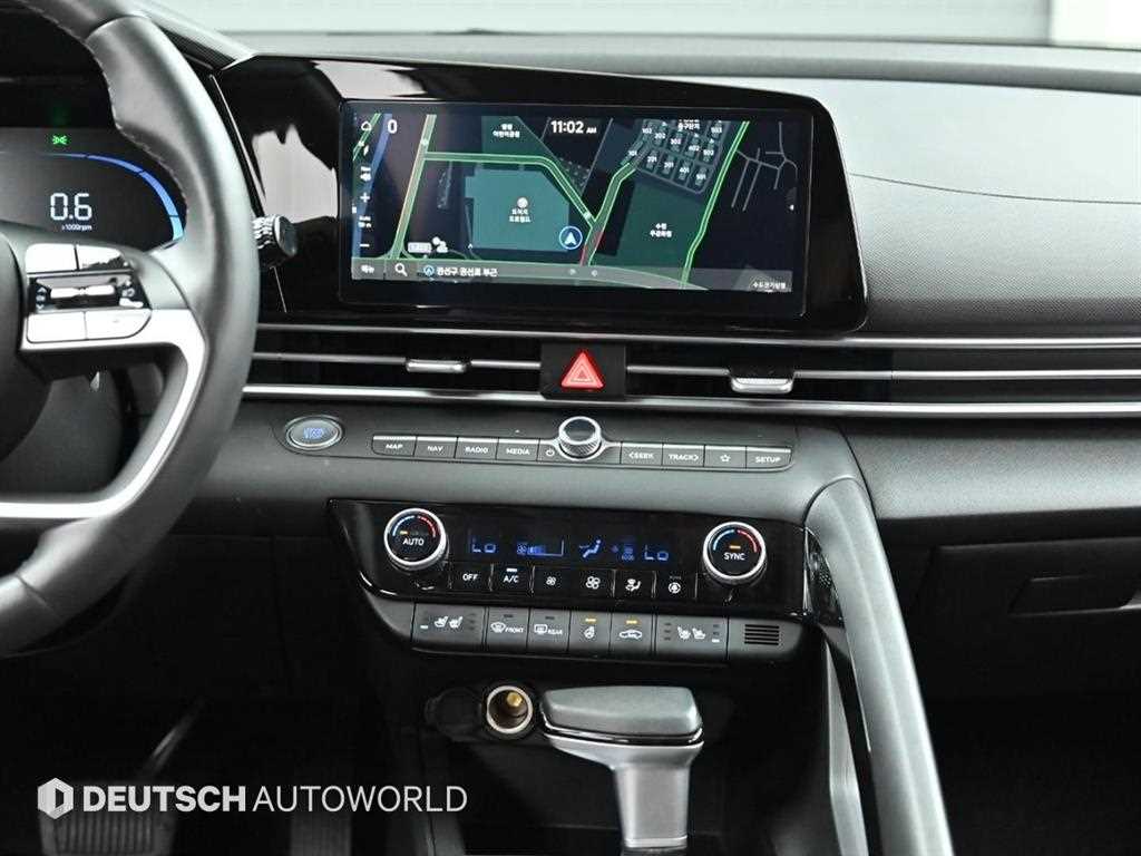 Hyundai Avante — photo 14