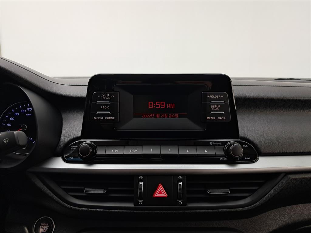 Kia K3 — photo 09