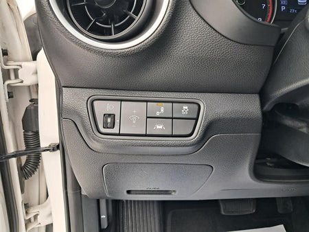 Kia K3 — photo 12