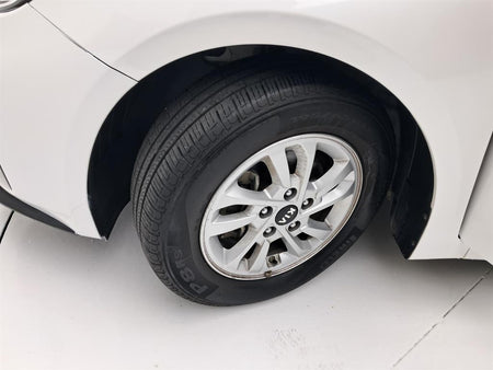 Kia K3 — photo 18