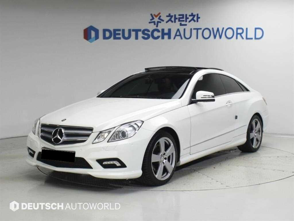 Mercedes-Benz E-Class — photo 01