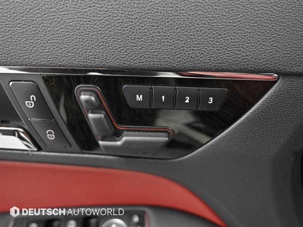 Mercedes-Benz E-Class — photo 16