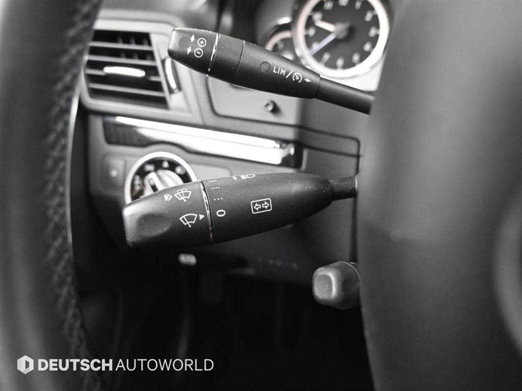 Mercedes-Benz E-Class — photo 17