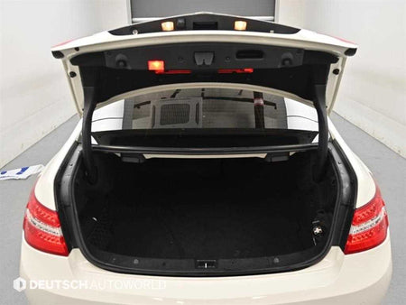 Mercedes-Benz E-Class — photo 19