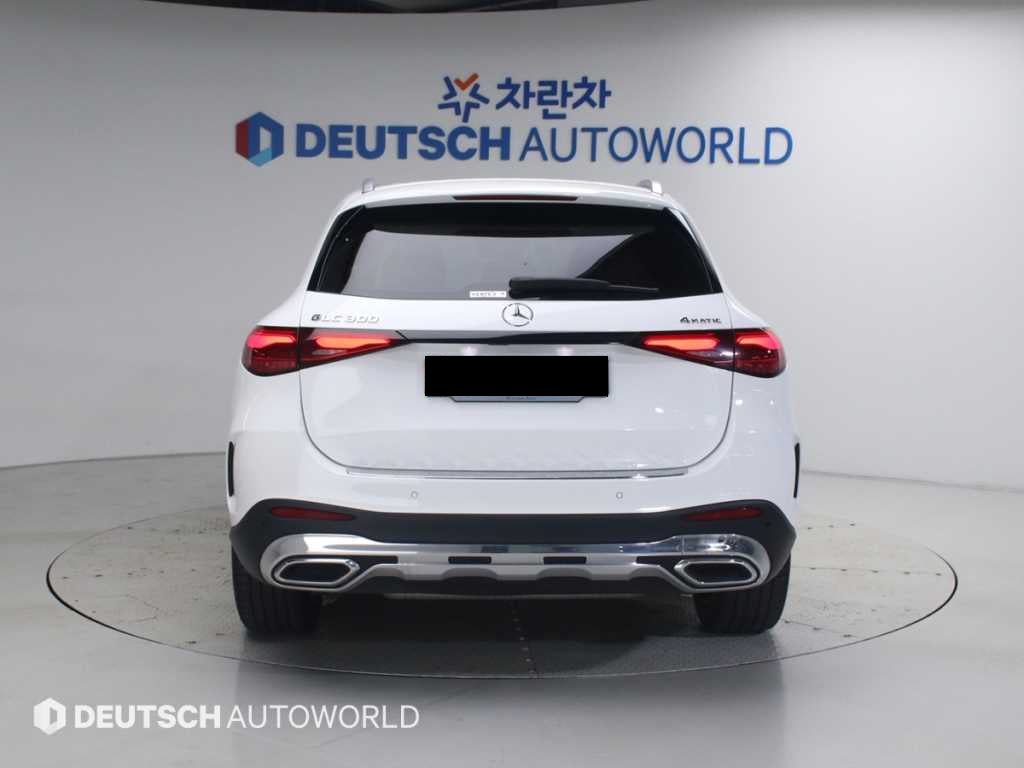 Mercedes-Benz GLC-Class — photo 04
