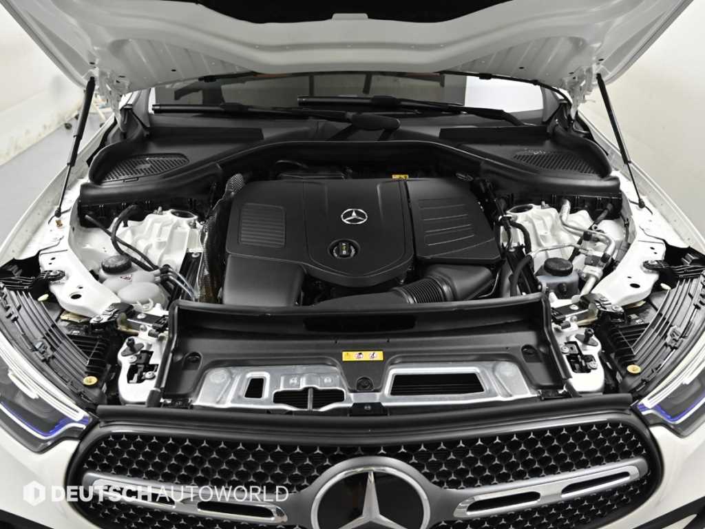 Mercedes-Benz GLC-Class — photo 06