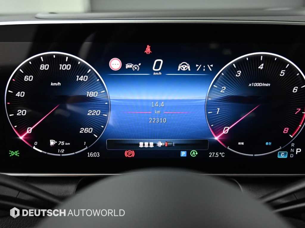 Mercedes-Benz GLC-Class — photo 08