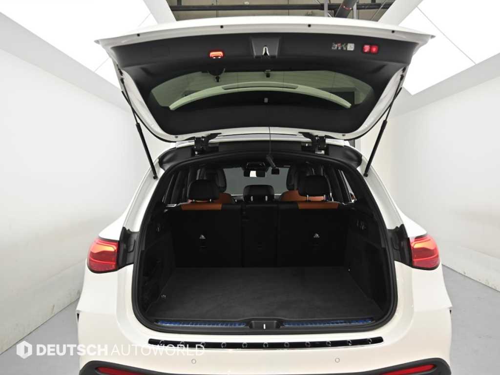 Mercedes-Benz GLC-Class — photo 19
