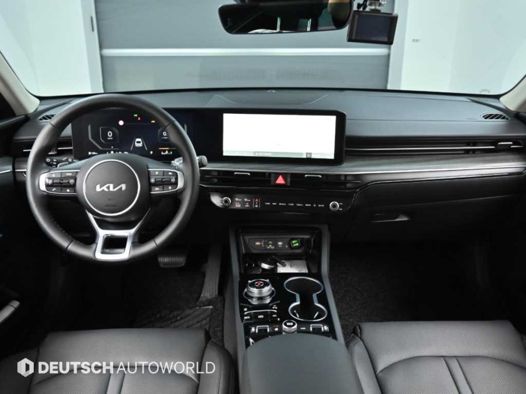 Kia K5 — photo 07