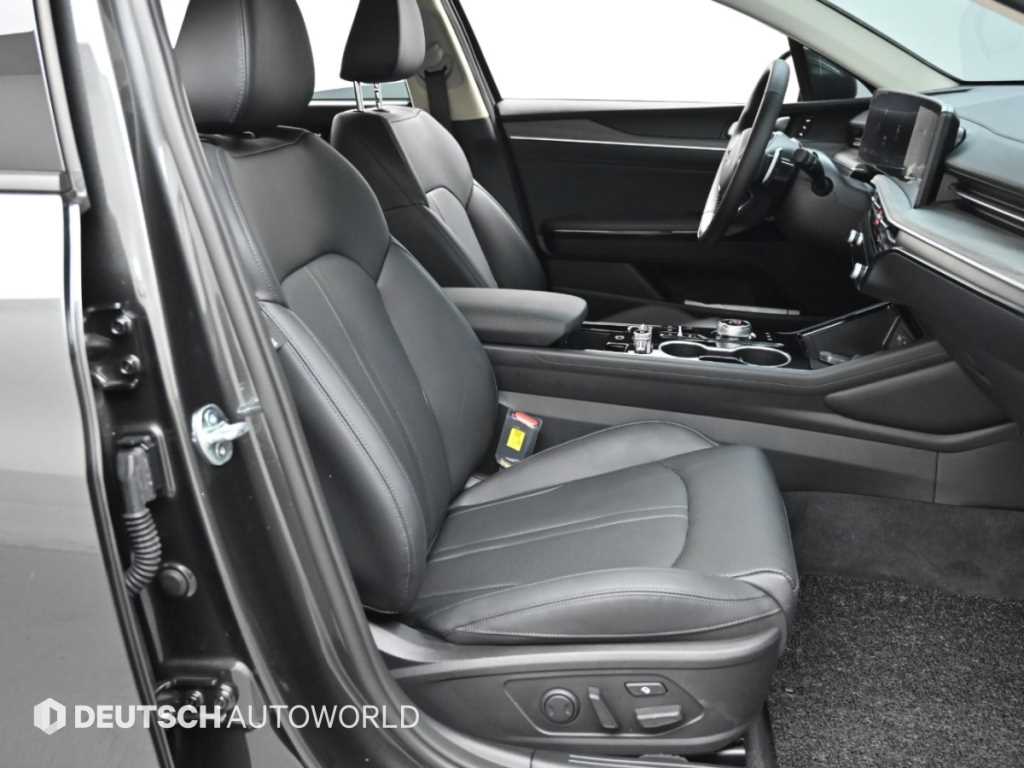 Kia K5 — photo 10