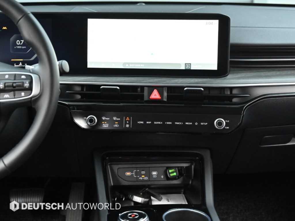 Kia K5 — photo 14