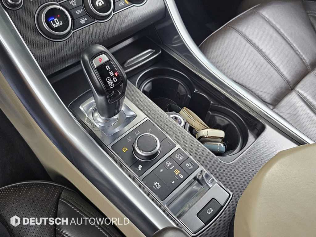 Land Rover Range Rover Sport — photo 09