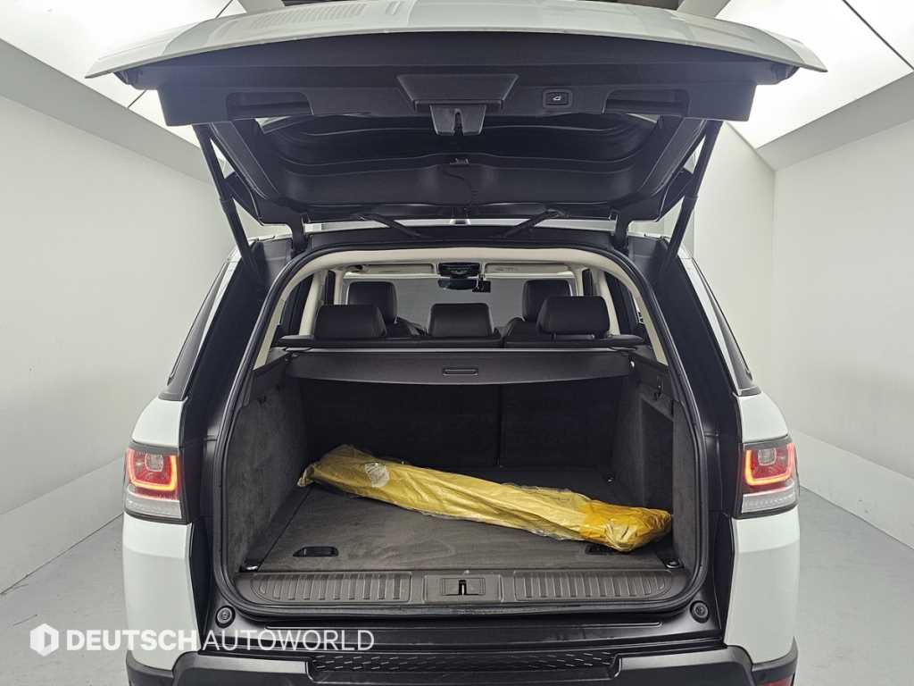 Land Rover Range Rover Sport — photo 19