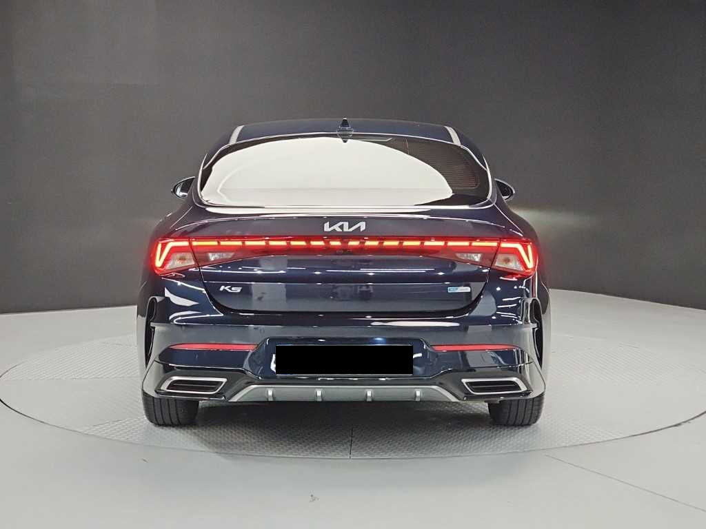 Kia K5 — photo 03