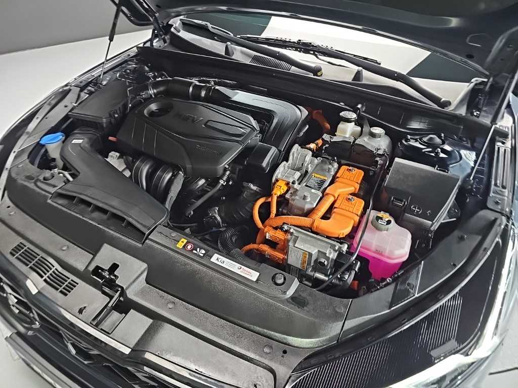 Kia K5 — photo 05