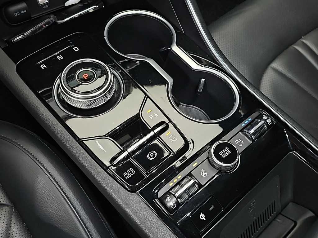Kia K5 — photo 08