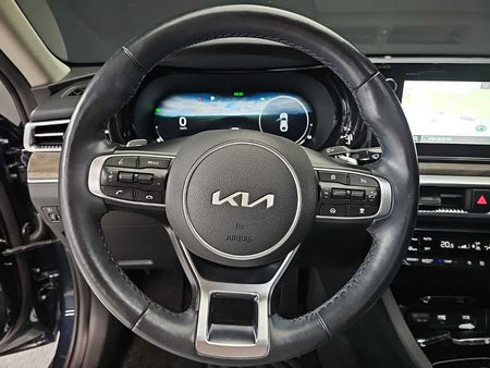 Kia K5 — photo 09