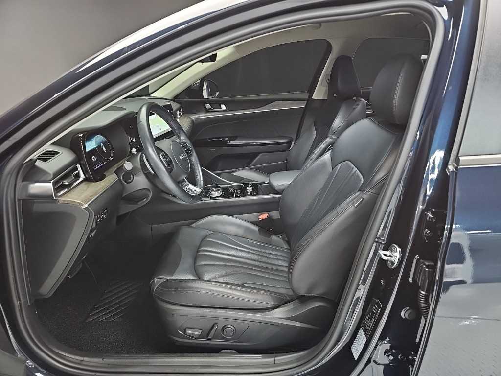Kia K5 — photo 11