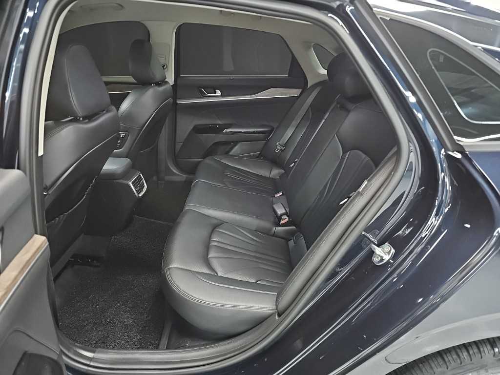 Kia K5 — photo 12