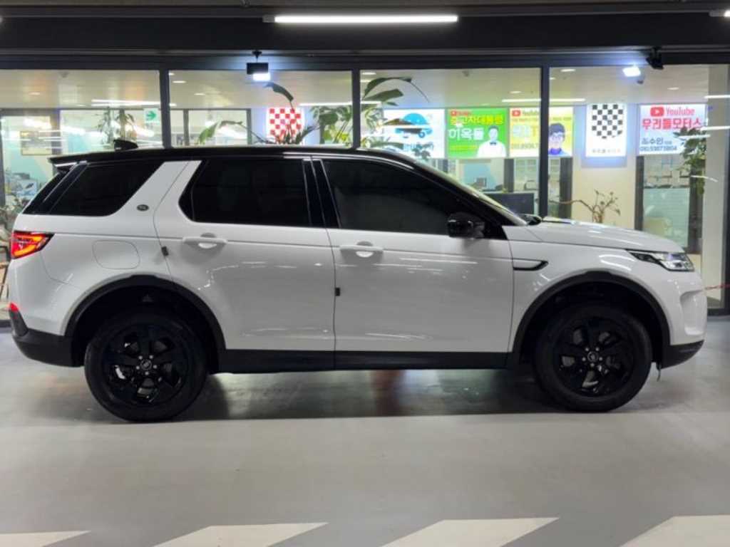 Land Rover Discovery Sport — photo 03