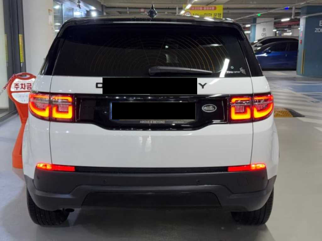 Land Rover Discovery Sport — photo 05