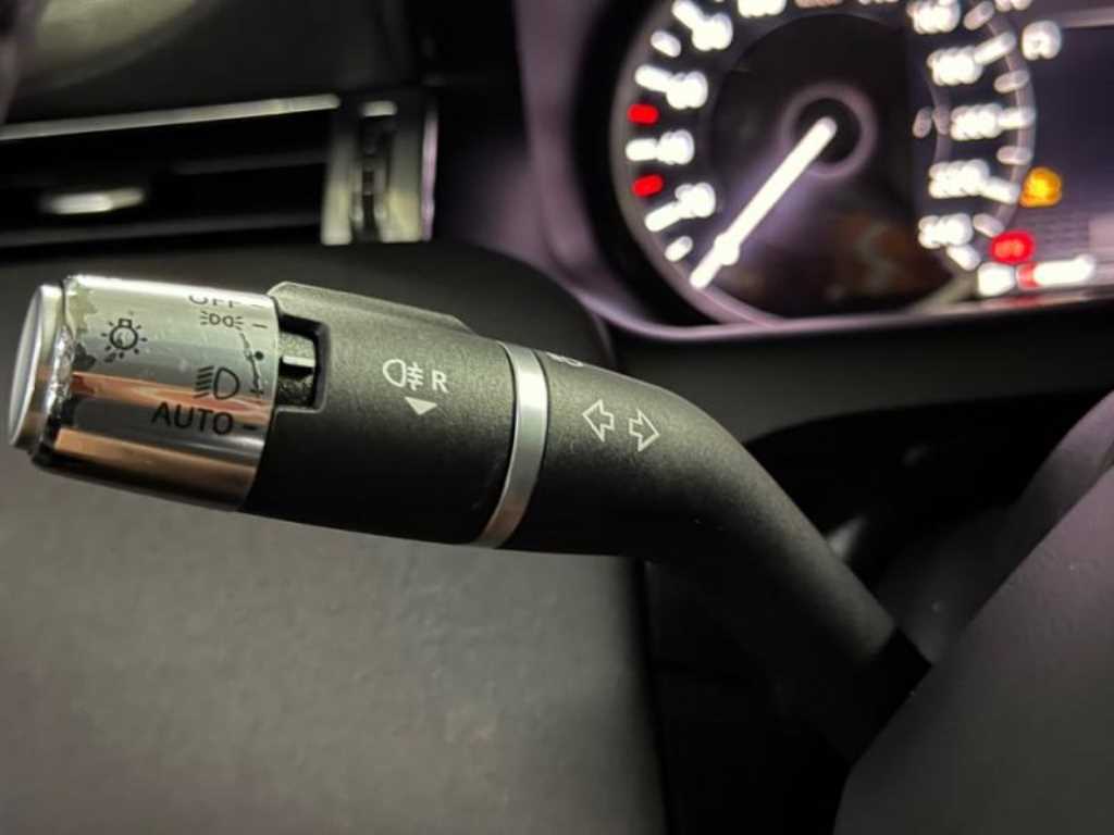 Land Rover Discovery Sport — photo 13