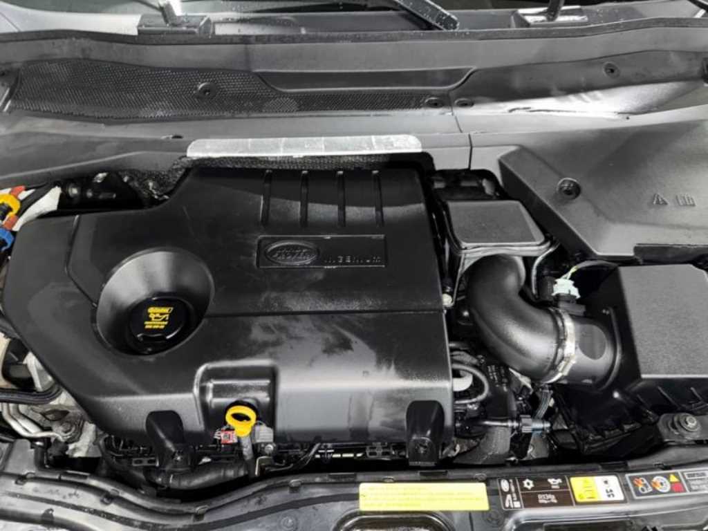 Land Rover Discovery Sport — photo 19