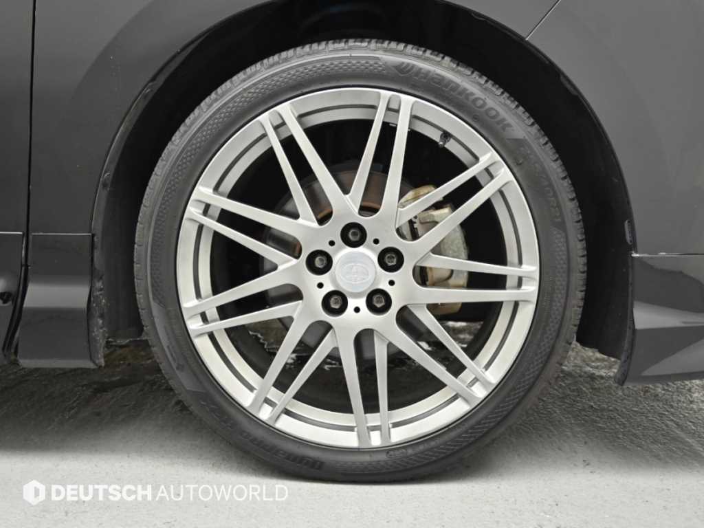Toyota Alphard — photo 05