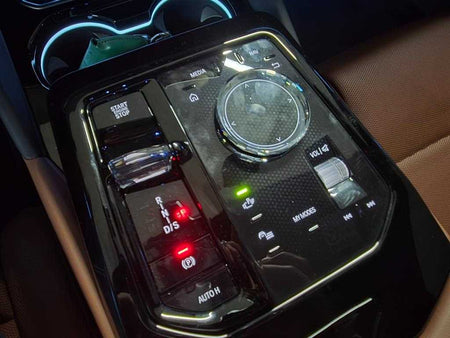 BMW 5-Series — photo 08